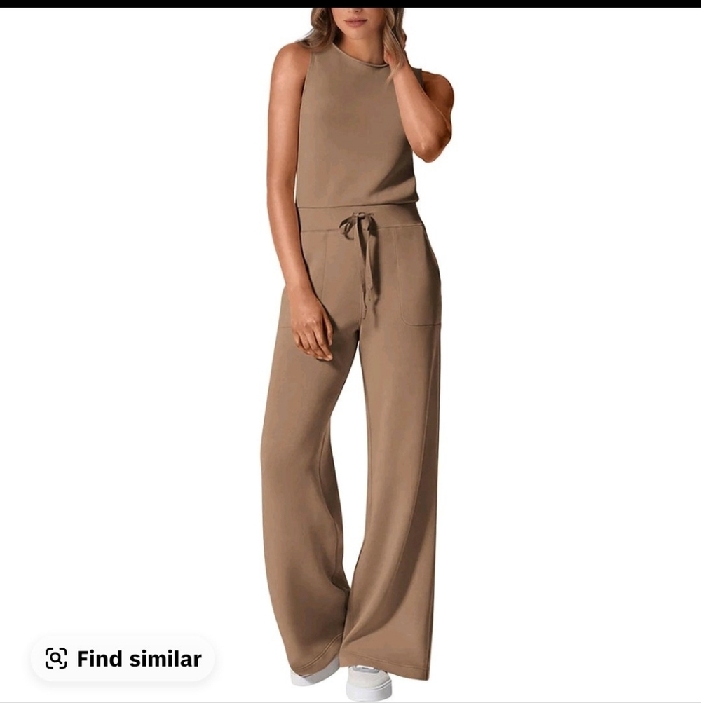 Women's NWT Pretty Garden Tan Jumpsuit SZ L